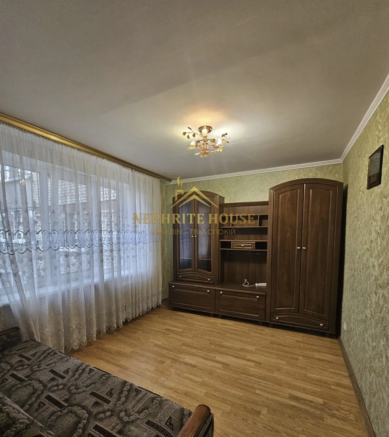 Оренда Оренда двокімнатної квартири  в центрі в Житомирі — нерухомість Nephrite House